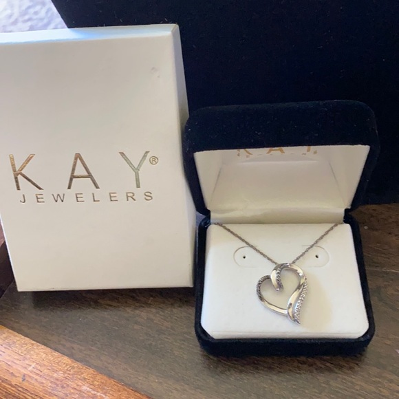 Blk & White Diamond ♥️Necklace in Sterling Silver - Picture 2 of 9